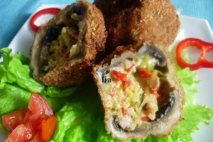 Pane-uri de ciuperci umplute