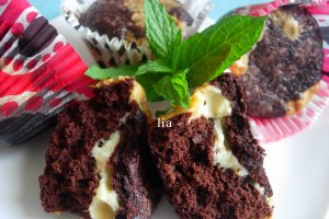 Black and white muffins