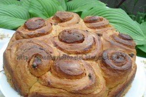 Spirale cu scortisoara si stafide