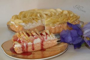 Tarta cu branza si mere