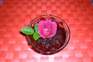 Dulceata de trandafiri