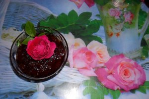 Dulceata de trandafiri