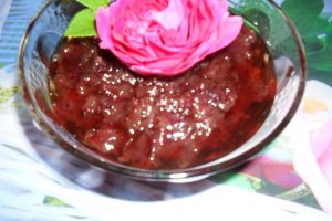 Dulceata de trandafiri