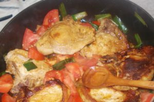 Cotlet de porc cu rosii si spanac