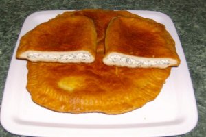 Turte cu urda si marar