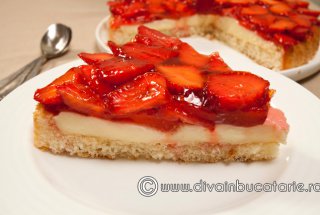 Tarta cu capsune
