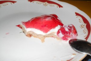 Tarta cu capsuni