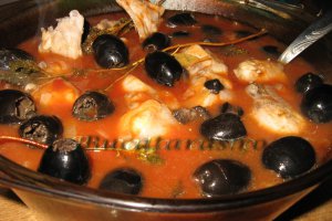 Cotlet de iepure in sos de vin si masline