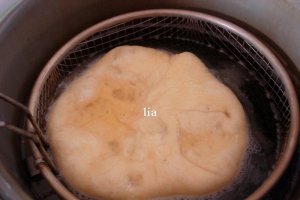 Placinte ardelenesti, umplute cu cartofi copti si aroma de ceapa