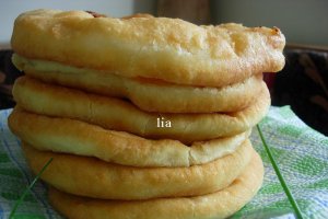 Placinte ardelenesti, umplute cu cartofi copti si aroma de ceapa
