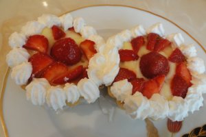 Mini-tarte cu capsuni