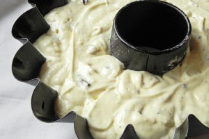 Chec din albusuri cu ciocolata