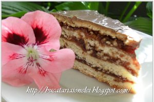 Tort fraged cu dulceata de capsune
