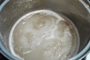 Prajitura lapte de pasare cu capsuni