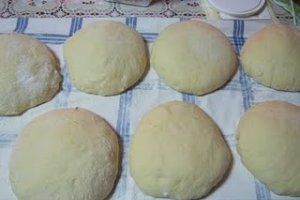 Cornuri pufoase cu gem si nuca de cocos