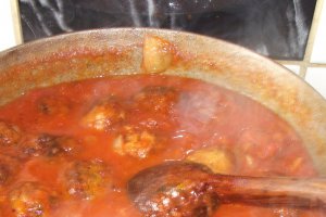 Chiftelute de carne si verdeata,  marinate