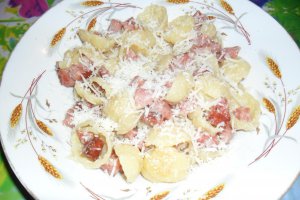 Paste cu kaizer si parmezan