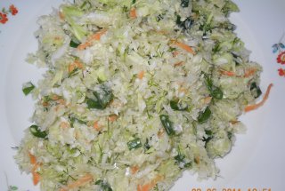 Salata de varza noua cu marar