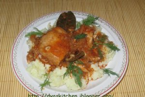 Pilaf cu piept de pui in sos