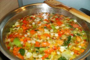 Ciorba de vacuta cu multe legume