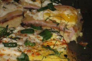 Sandwich cu oua si cartofi