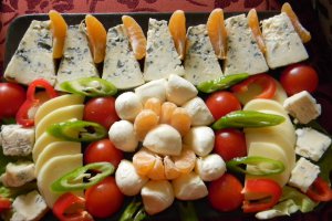 Aperitiv cu branzeturi