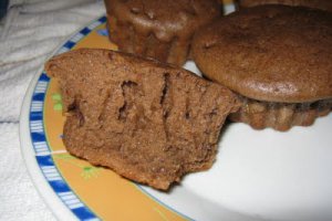 Brioşe cu ciocolată
