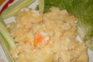 Salata de cartofi cu maioneza