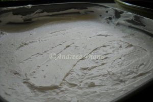 Prajitura cu crema de capsuni si iaurt