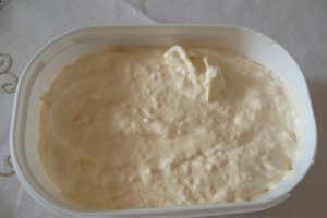 Inghetata de pepene galben, kiwi si ciocolata