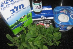 Mini cheesecake cu menta