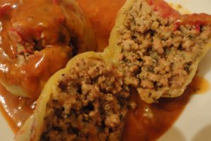 Ardei umpluti cu carne de porc