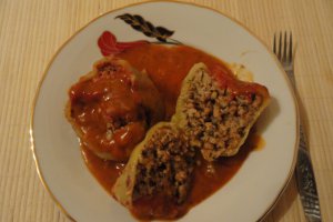 Ardei umpluti cu carne de porc