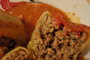Ardei umpluti cu carne de porc