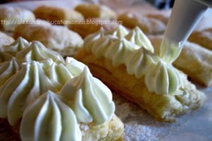 Mille-feuille cu frăguţe