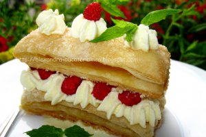 Mille-feuille cu frăguţe