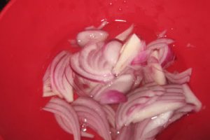 Salata de oua cu tarhon si chiftelute