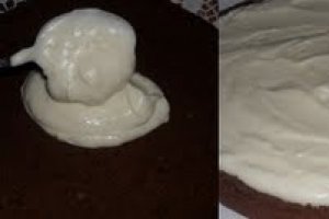 Tort cu spuma de vanilie si crema ganache