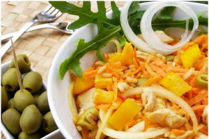 Salata cu pui si orez