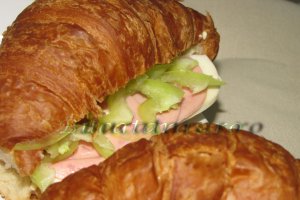 Croissante pentru dimineata