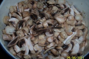 Tocanita de ciuperci champignon