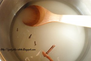 Dulceaţa de nuci verzi, chihlimbarul din cămară