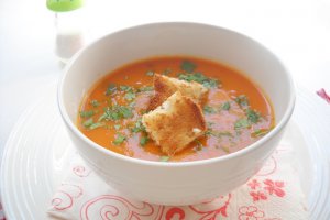 Supa crema de rosii cu morcovi