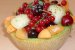 Salata de fructe in cosulet de pepene galben-6