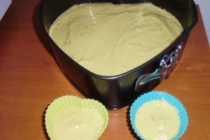 Prajitura delicioasa cu visine - marca Laura Sava