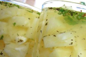 Verrine cu ananas si rom