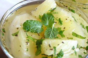 Verrine cu ananas si rom