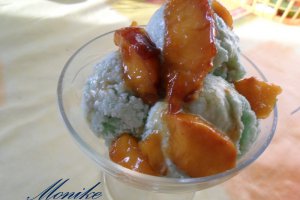 Deliciu cu ceai verde si piersici caramel