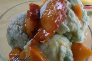 Deliciu cu ceai verde si piersici caramel