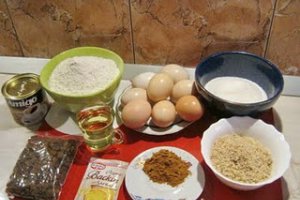 Prajitura cu stafide, nuca si ness